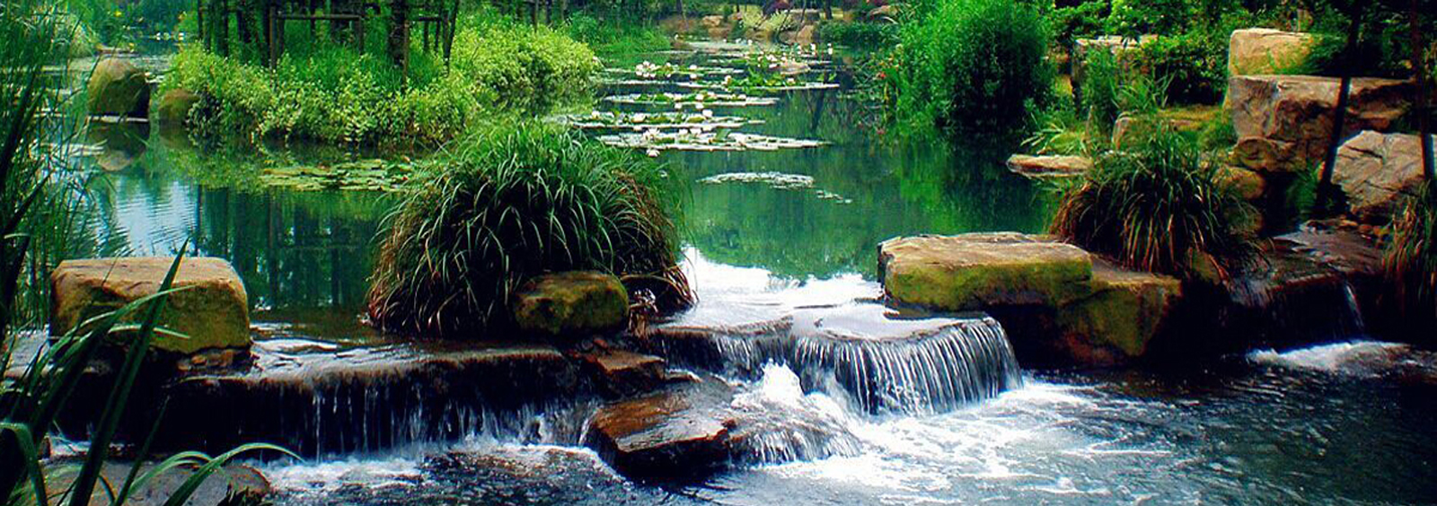 url(http://m.ruidejia.cn/theme/TP000163/pic/banner3.jpg)